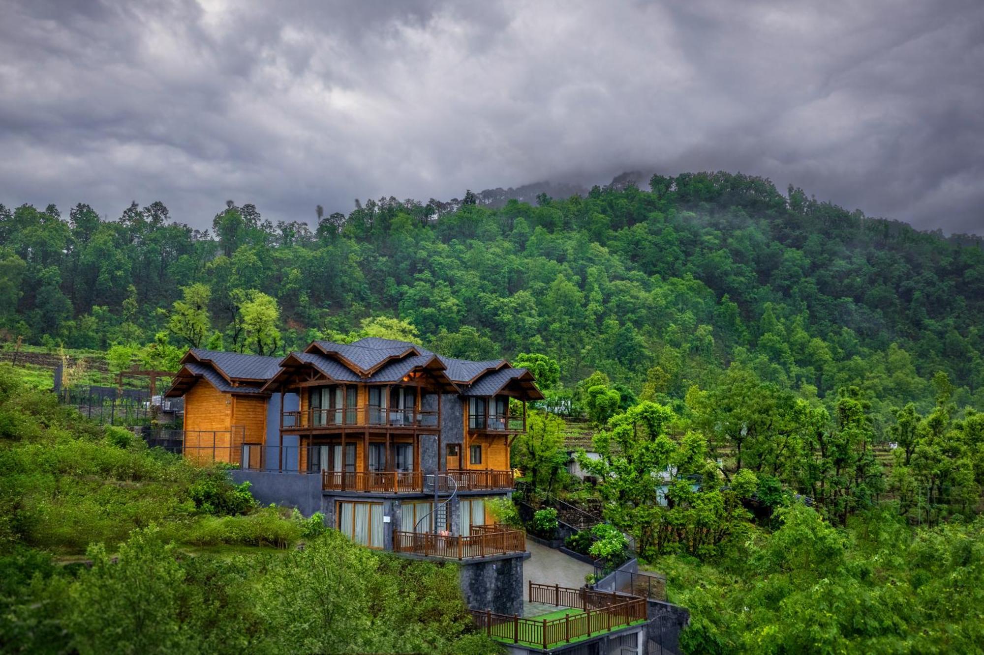 Ama Stays & Trails Kashi House, Rishīkesh Exterior foto